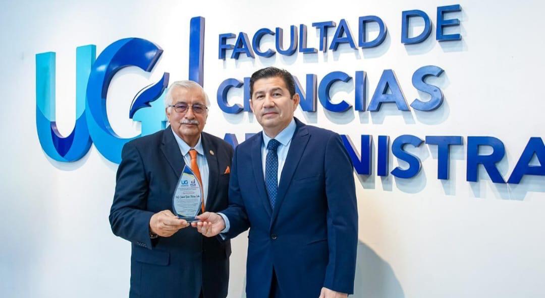 Felicitaciones por Reconocimiento Académico  MSc. Rubén Mackay